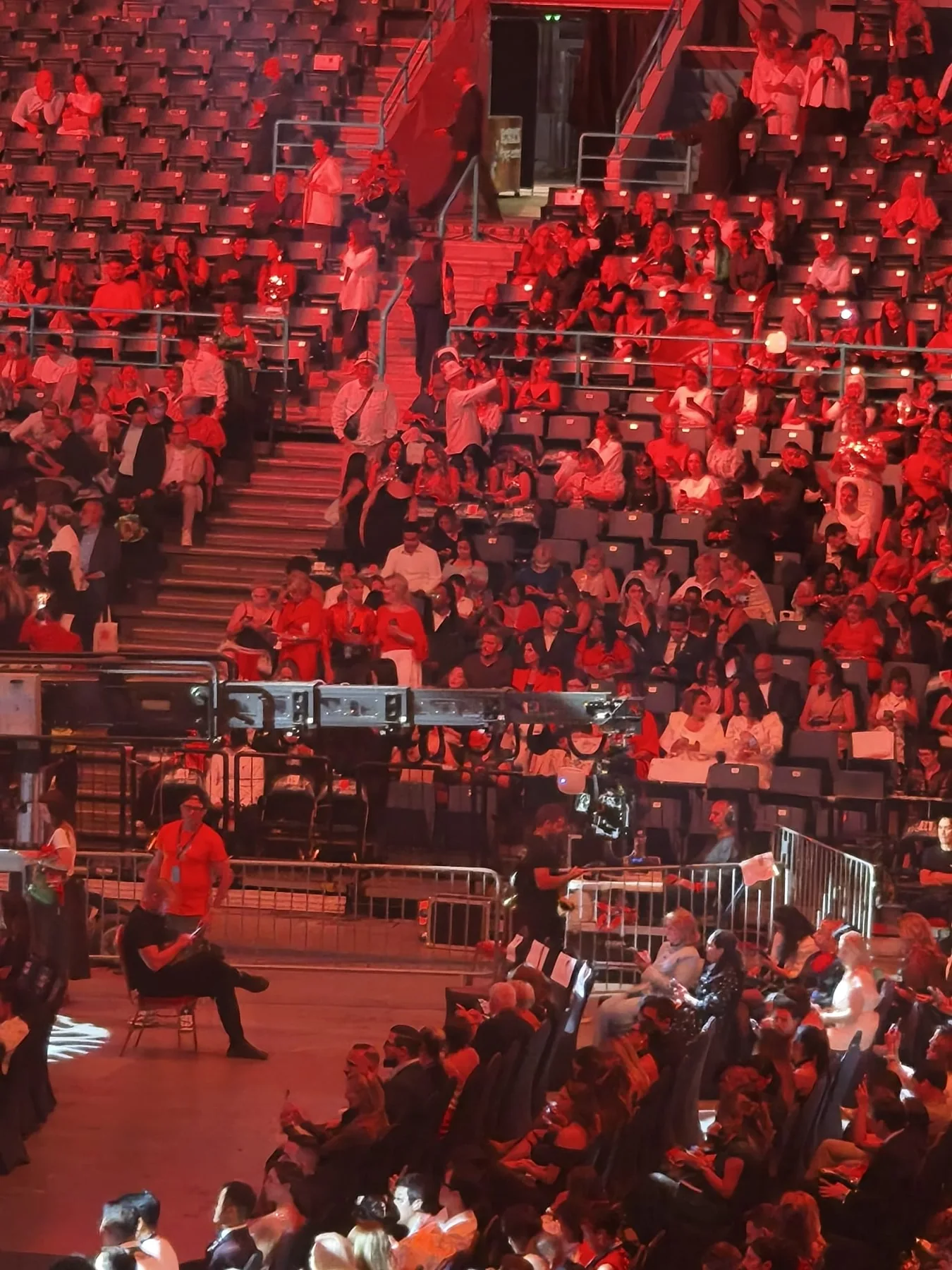 Gradas y pista del Belgrado Arena durante The Global Convention 2026